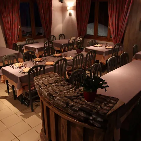 酒店 Logis Beausoleil 圣索林达尔沃
