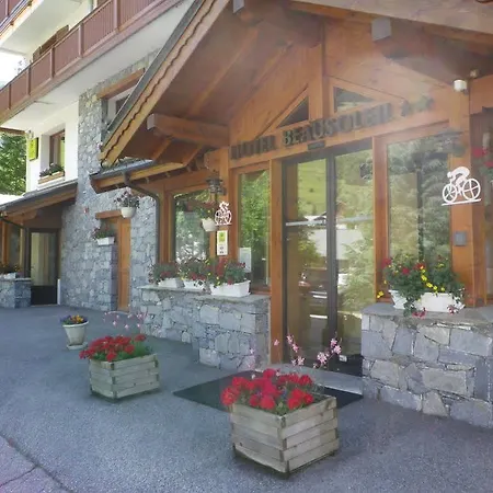 Hotel Logis Hotel Beausoleil 2*